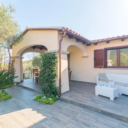 Casa vacanze Con Patio Esterno *